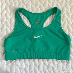 Medium Turquoise Green Nike Pro Sports Bra - Dri-Fit